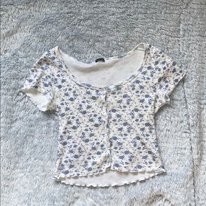 Zelly Ruffle Top- Read Description.